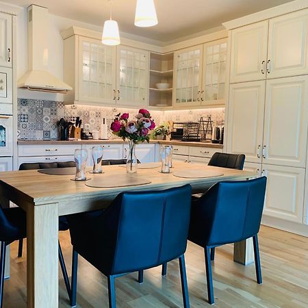 Appartement Artflora Kv Premium à Karlovy Vary Extérieur photo