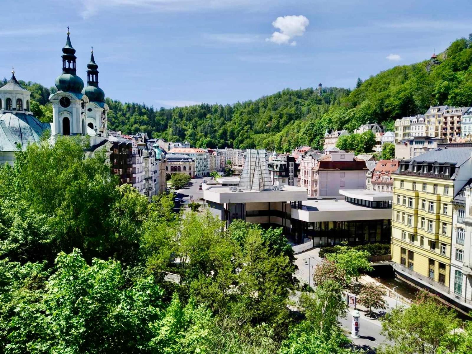 Appartement Artflora Kv Premium à Karlovy Vary Extérieur photo