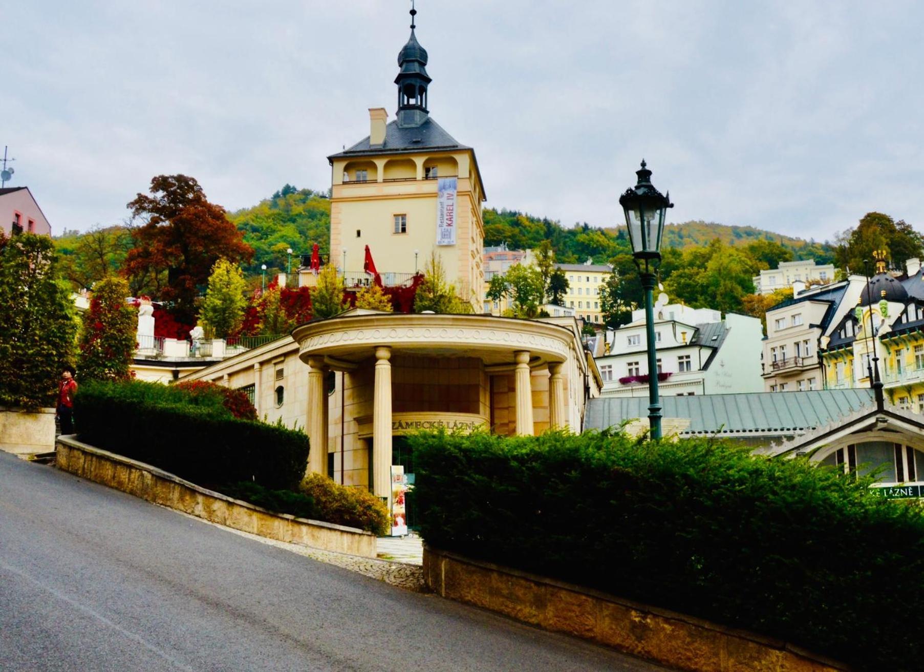 Appartement Artflora Kv Premium à Karlovy Vary Extérieur photo